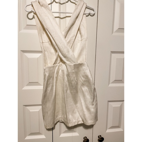 Nasty Gal White Plunge Dress - Picture 4 of 5